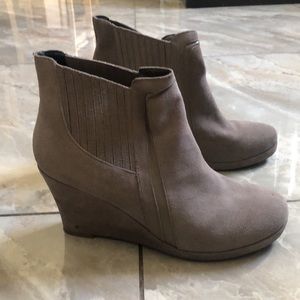 Dolce Vita suede Chelsea wedge booties, fall and spring booties neutral